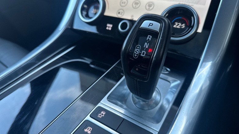 Land Rover Range Rover Sport 3.0 D300 HSE Silver 5dr Auto Diesel Estate